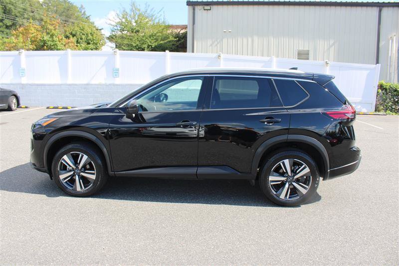 Used 2026 Nissan Rogue SL FWD image 5