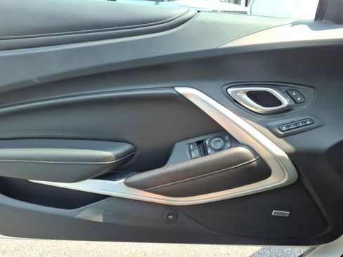 Used 2019 Chevrolet Camaro SS RWD image 19