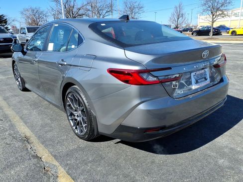 Used 2026 Toyota Camry XLE image 5
