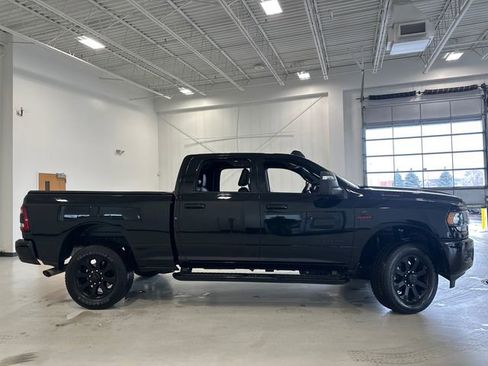 Used 2024 RAM 2500 Big Horn w/ Night Edition image 6