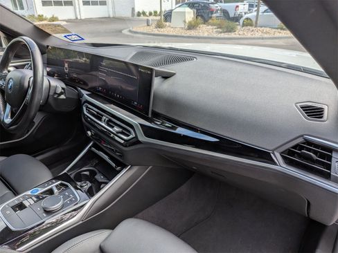 Used 2024 BMW i4 xDrive40i image 41