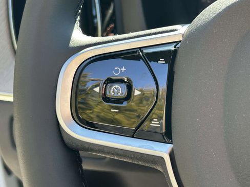 New 2026 Volvo XC60 B5 Core w/ Climate Package image 23