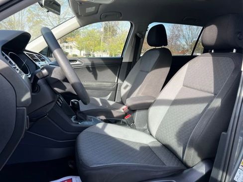 Used 2020 Volkswagen Tiguan S image 13