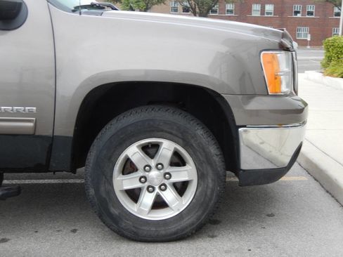 Used 2013 GMC Sierra 1500 SLE w/ Power Tech Package image 22