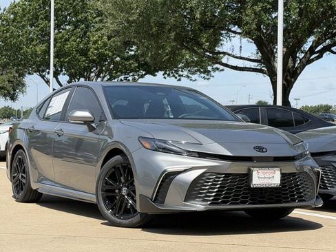 New 2026 Toyota Camry SE FWD image 2