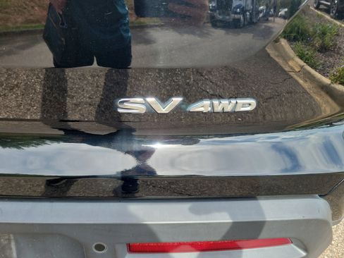 Used 2022 Nissan Pathfinder SV w/ SV Premium Package image 34