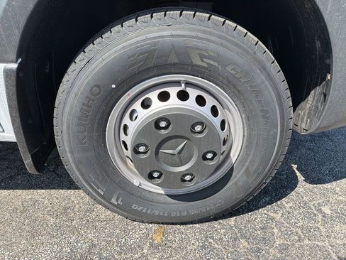 Used 2026 Mercedes-Benz Sprinter 4500 image 10