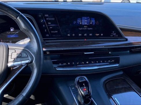 Used 2022 Cadillac Escalade ESV Sport Platinum w/ LPO, ONYX Package image 5