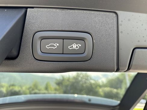 New 2025 Volvo XC60 T8 Plus w/ Protection Package Premier image 13