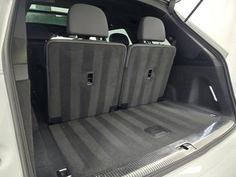 Used 2025 Audi Q7 3.0T Premium Plus image 21