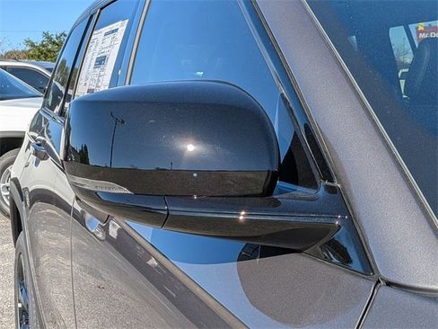 New 2025 Jeep Grand Cherokee Limited w/ Black Appearance Package image 12