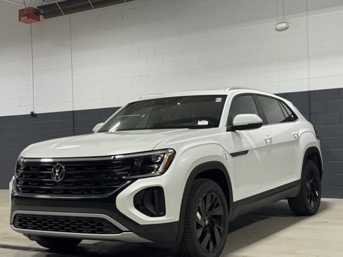 New 2026 Volkswagen Atlas Cross Sport SE image 31
