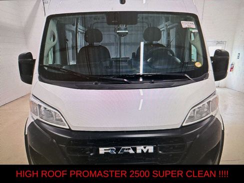 Used 2024 RAM ProMaster 2500 w/ Convenience Group FWD image 2