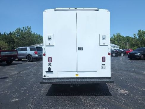 New 2025 Ford E-350 and Econoline 350 Super Duty w/ Power Equipment Group RWD image 4