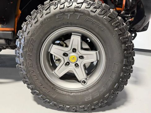 Used 2012 Jeep Wrangler Rubicon w/ PWR Convenience Group AWD/4WD image 9