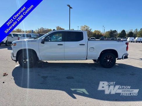 Used 2021 Chevrolet Silverado 1500 Custom image 3