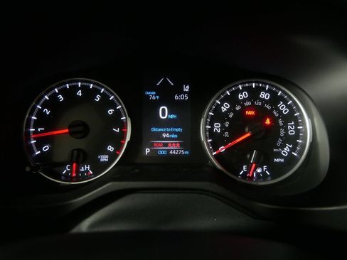 Used 2020 Toyota RAV4 LE w/ All Weather Liner Package AWD/4WD image 26