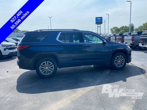 Used 2023 Chevrolet Traverse LT FWD image 9