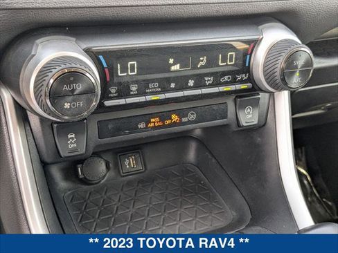 Used 2023 Toyota RAV4 XLE Premium image 17