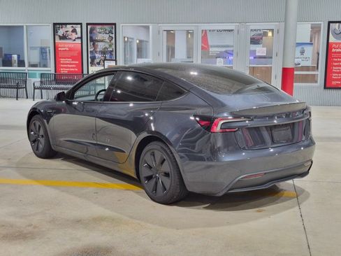 Used 2025 Tesla Model 3 Long Range RWD image 7