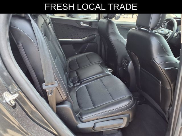Used 2020 Ford Escape Titanium FWD image 20