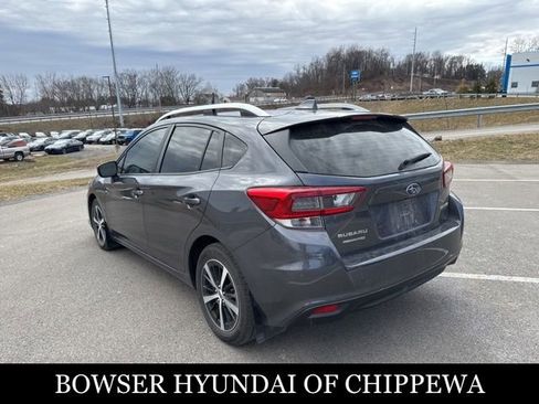 Used 2023 Subaru Impreza Premium image 3