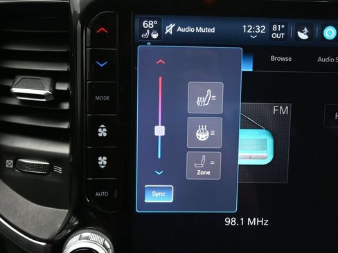 Used 2025 RAM 1500 Big Horn AWD/4WD image 21