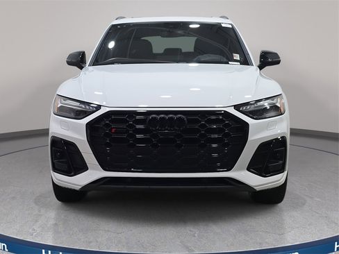 Used 2024 Audi SQ5 Prestige image 2