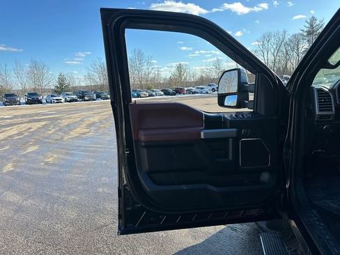 Used 2019 Ford F250 Platinum AWD/4WD image 22