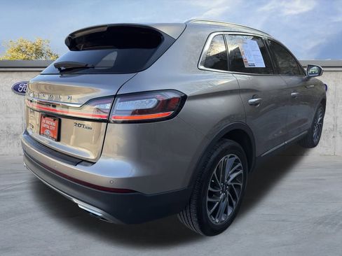 Used 2020 Lincoln Nautilus Reserve image 6