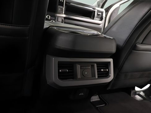 Used 2025 Ford F250 Lariat w/ Lariat Ultimate Package AWD/4WD image 27