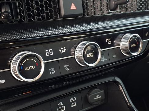 Used 2025 Honda CR-V EX-L image 37