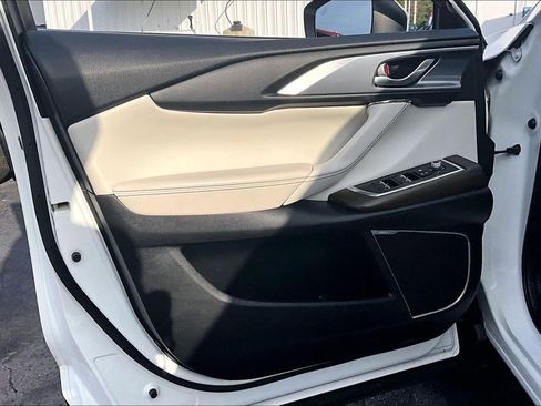 Used 2020 MAZDA CX-9 Signature image 19