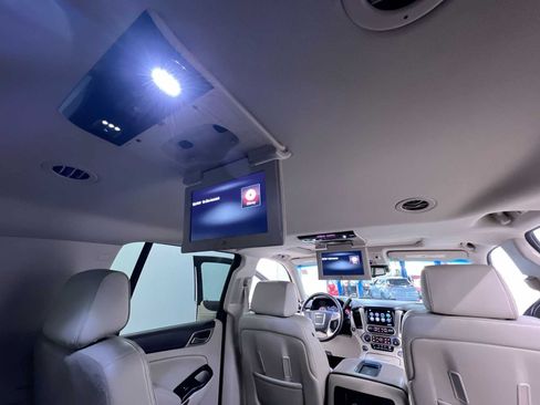 Used 2016 GMC Yukon XL Denali w/ Open Road Package AWD/4WD image 38