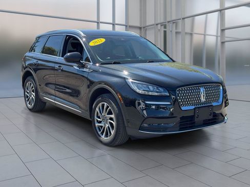 Used 2022 Lincoln Corsair AWD w/ Equipment Group 101A image 2