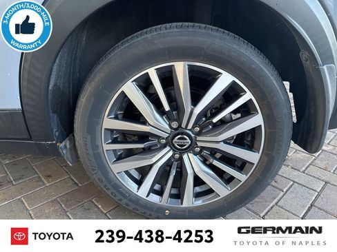 Used 2021 Nissan Kicks SR w/ SR Premium Package image 12