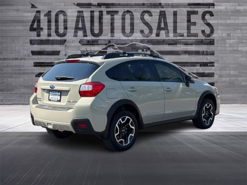 Used 2017 Subaru Crosstrek 2.0i Premium w/ Moonroof Package AWD/4WD image 3