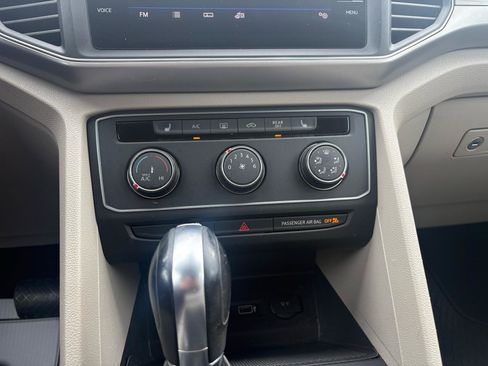 Used 2018 Volkswagen Atlas SE FWD image 13