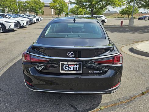 Used 2021 Lexus ES 300h w/ Premium Package FWD image 7