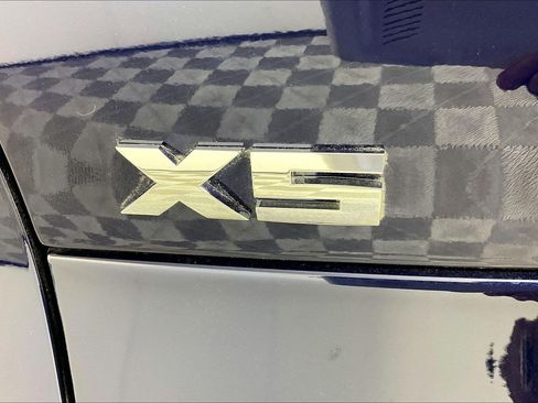 New 2026 BMW X5 M60i image 12