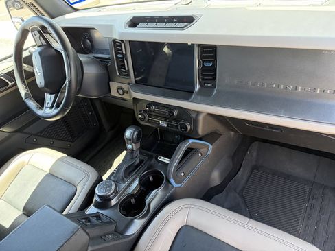 Used 2024 Ford Bronco Wildtrak AWD/4WD image 7