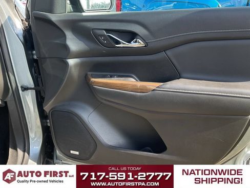 Used 2023 GMC Acadia SLE w/ Driver Convenience Package AWD/4WD image 19