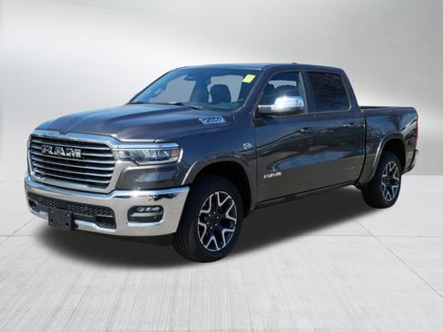 New 2026 RAM 1500 Laramie AWD/4WD image 3