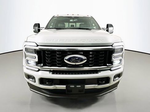 New 2026 Ford F450 Platinum w/ FX4 Off-Road Package AWD/4WD image 2