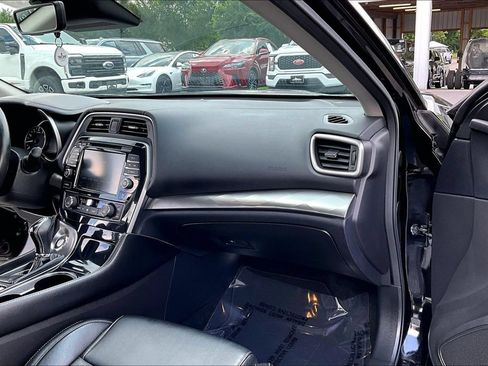 Used 2023 Nissan Maxima SL FWD image 27