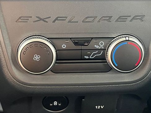 New 2026 Ford Explorer Active w/ Active Comfort Package AWD/4WD image 36