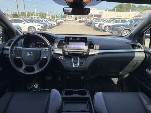 Certified 2024 Honda Odyssey Sport image 29
