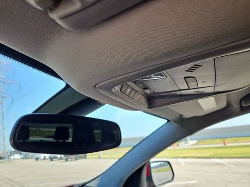 Used 2019 GMC Acadia SLT FWD image 27