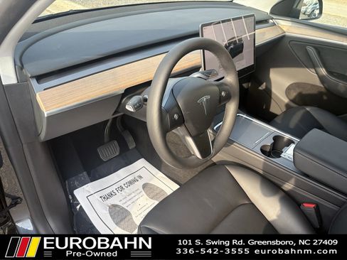 Used 2024 Tesla Model Y Long Range AWD/4WD image 7