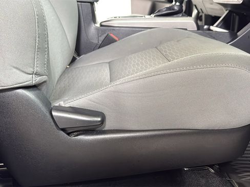 Used 2017 Toyota Tacoma SR5 image 20